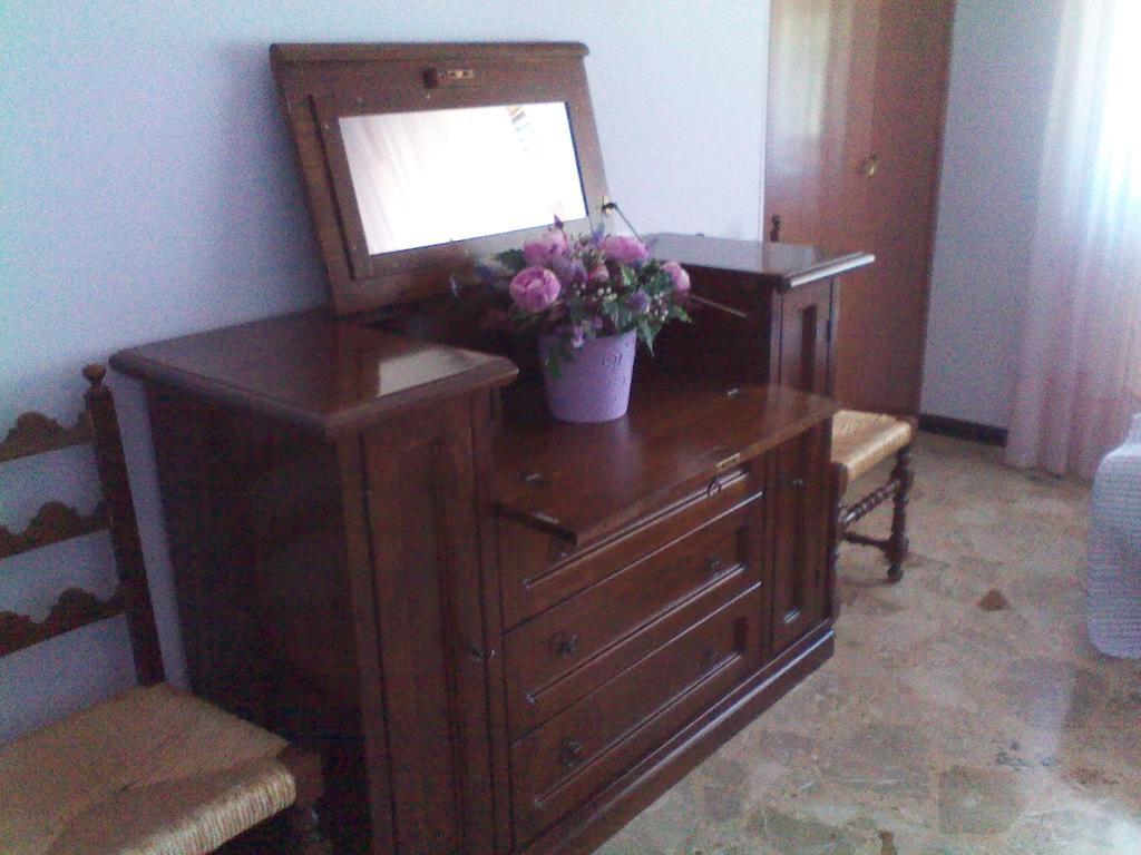 לינה וארוחת בוקר Mombello Monferrato Casa Giordano חדר תמונה